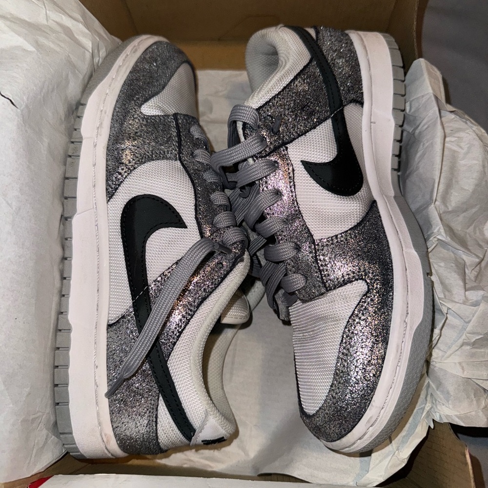Women’s dunks